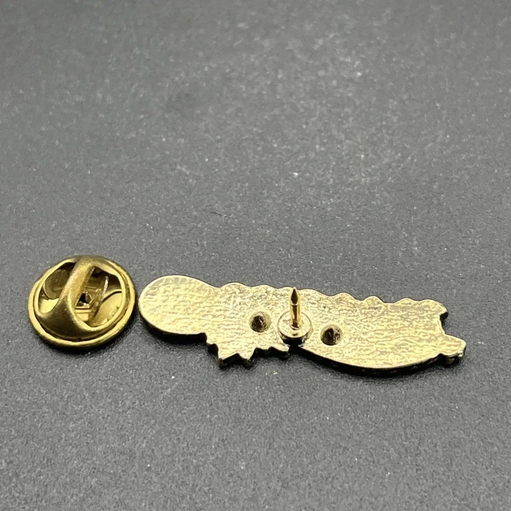 Ottawa Canada Gold Tone Lapel Hat Pin